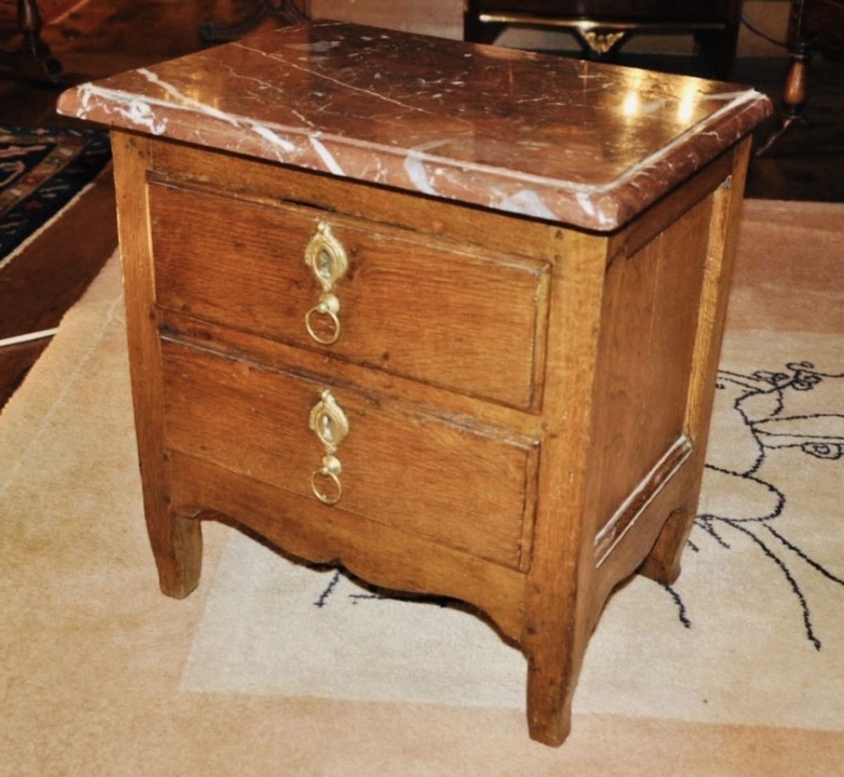 PETITE COMMODE miniature EN CHÊNE LOUIS XV DU XVIII EME SIÈCLE-photo-2