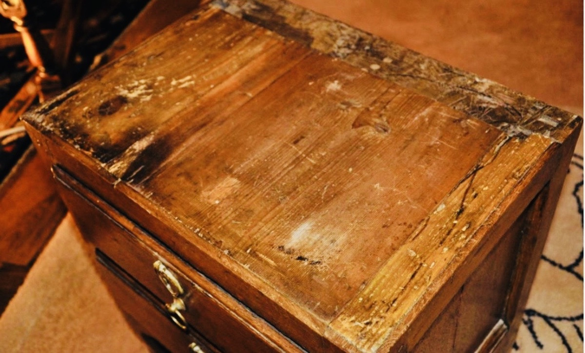 PETITE COMMODE miniature EN CHÊNE LOUIS XV DU XVIII EME SIÈCLE-photo-3