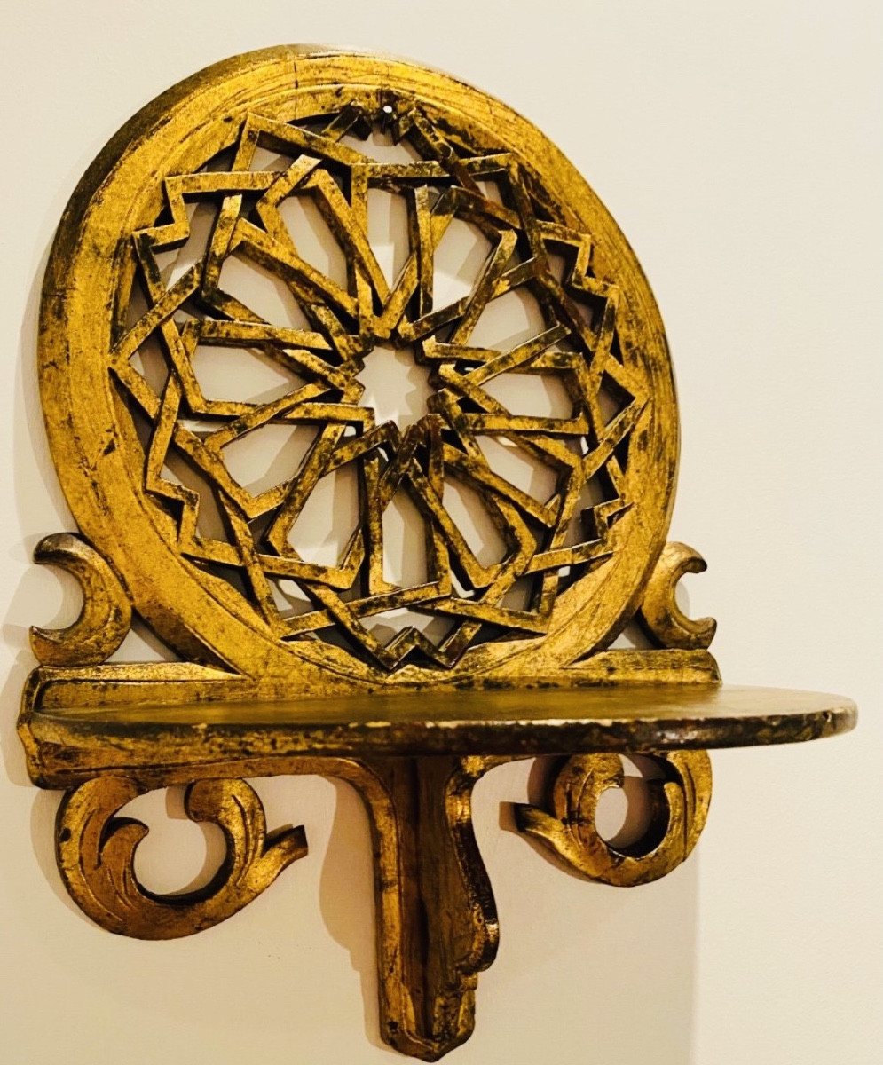 Wall-mounted Shelf In Gilded Wood Eastern Kavukluk - Turban Door First Half Of The 20th Century