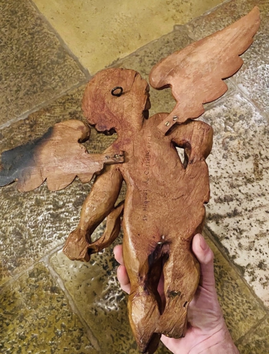 ANGE AU PHYLACTÈRE EN BOIS FRUITIER DU XVIII EME SIÈCLE-photo-6