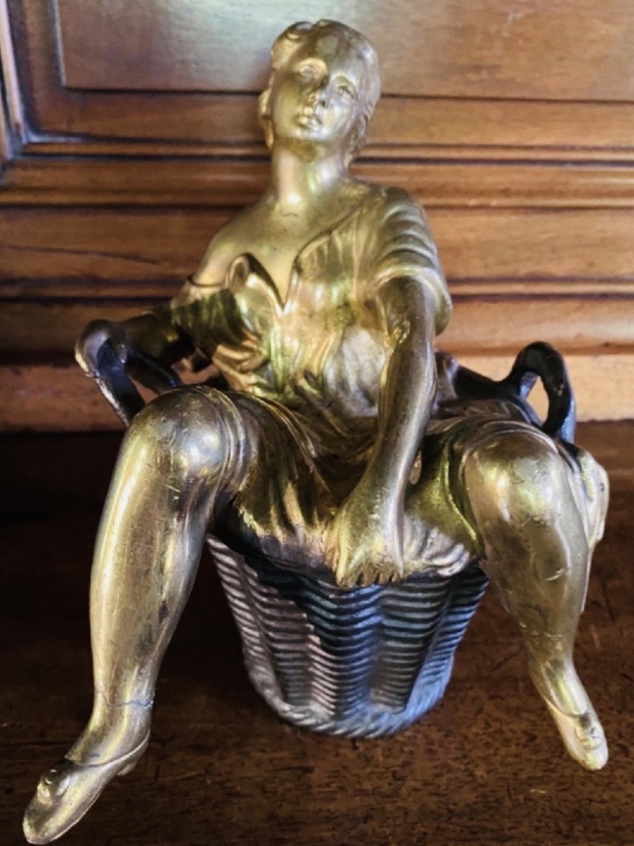CURIOSA, BRONZE ÉROTIQUE D’UNE BLANCHISSEUSE MME SANS GÊNE, XIX EME SIÈCLE