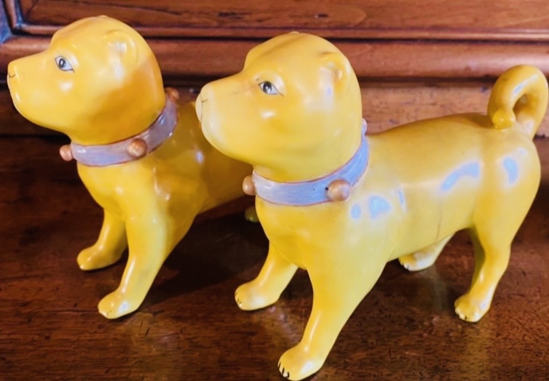 Pair Of 19th Century Porcelain Carlins, Compagnie Des Indes