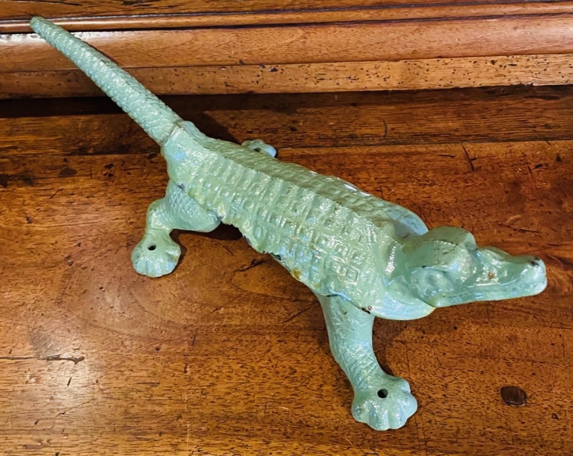 Crocodile-headed Pharmacy Stopper, Late 19th Century-photo-8