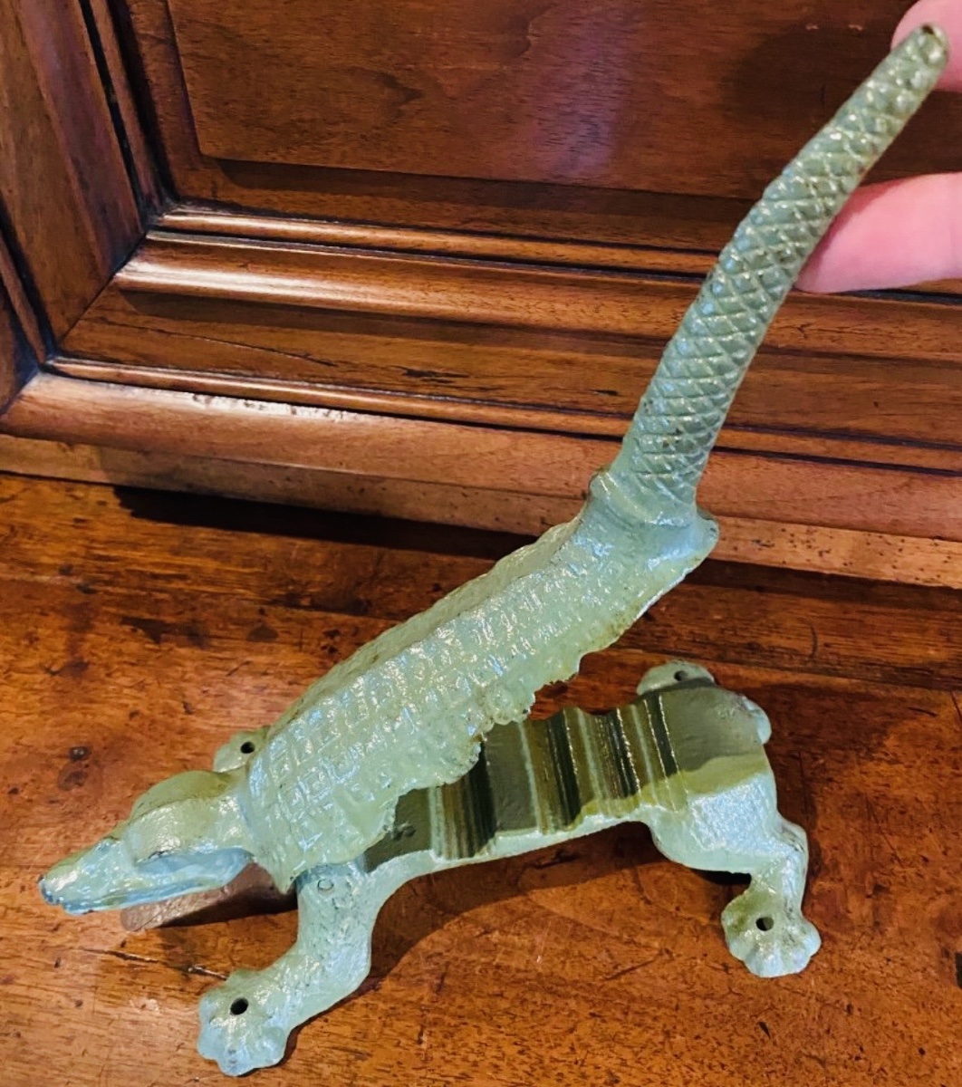 Crocodile-headed Pharmacy Stopper, Late 19th Century