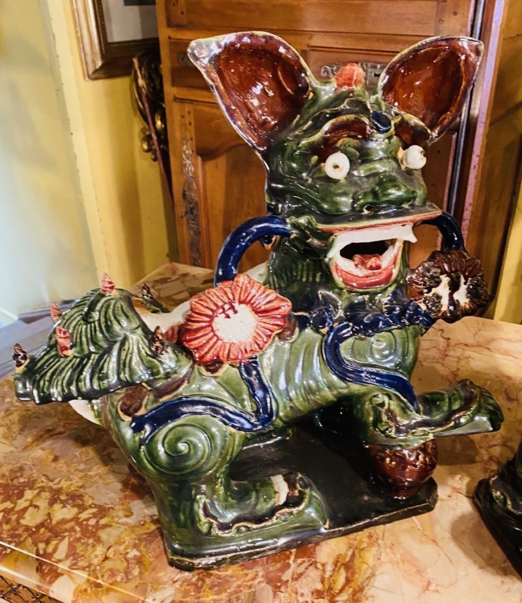 IMPORTANTE PAIRE DE CHIENS DE FÔ EN FAÏENCE POLYCHROME, CHINE, XXᵉ SIÈCLE-photo-4