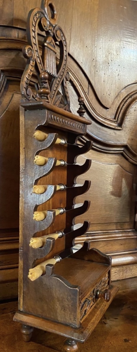Provençal Knife Block Or Knife Holder Made Of Walnut