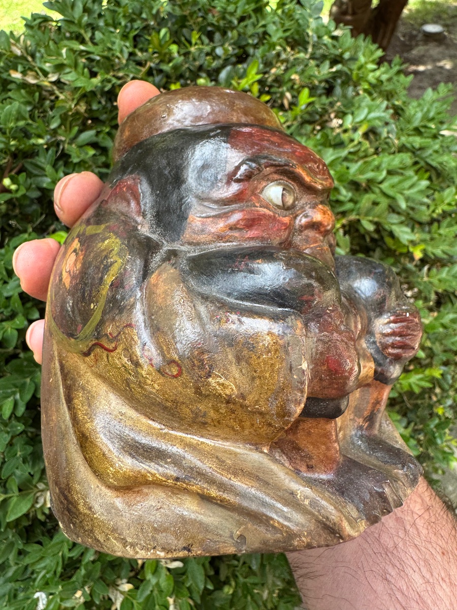 AMUSANT POT À TABAC JAPONAIS EN BOIS LAQUÉ REPRÉSENTANT UN DARUMA, VERS 1880-photo-5