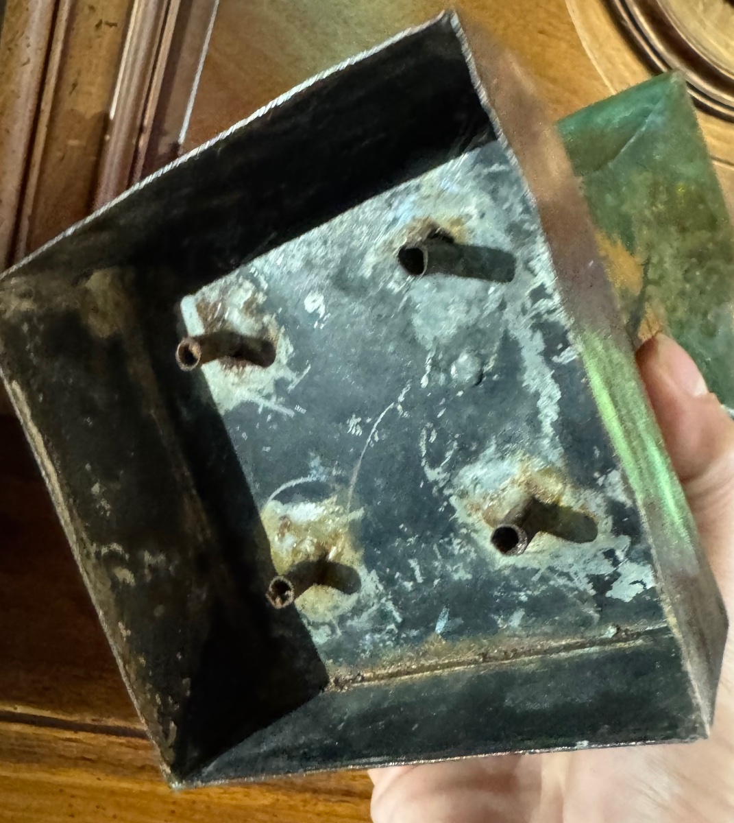 PAIRE DE VASES cornets  EN TÔLE PEINTE DU XIX EME SIÈCLE-photo-1