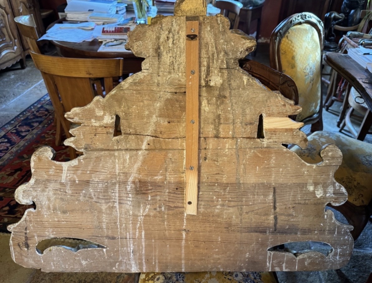 GRAND FRONTON D’AUTEL ou de retable EN BOIS SCULPTÉ ET DORÉ, XVIIIᵉ SIÈCLE-photo-6
