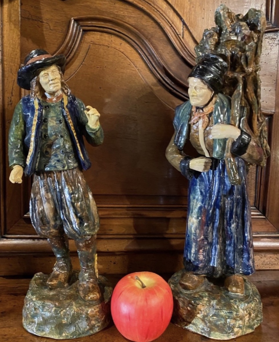 Achille Blot – A Notable Pair Of Breton Peasant Figures In Desvres Earthenware, Circa 1900–1905-photo-2