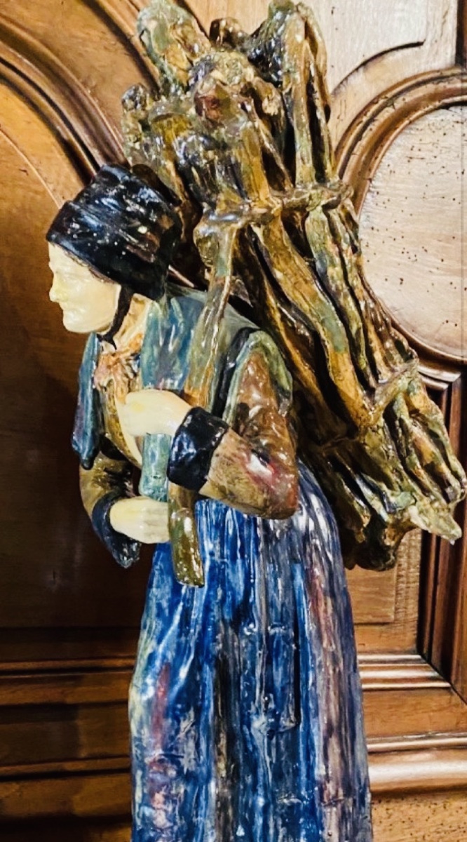 Achille Blot – A Notable Pair Of Breton Peasant Figures In Desvres Earthenware, Circa 1900–1905-photo-1