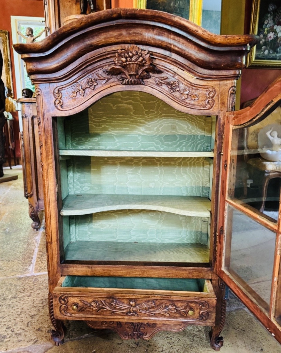 Regional Display Cabinet Made Of Carved Walnut, With Floral Decoration—19th Century-photo-3