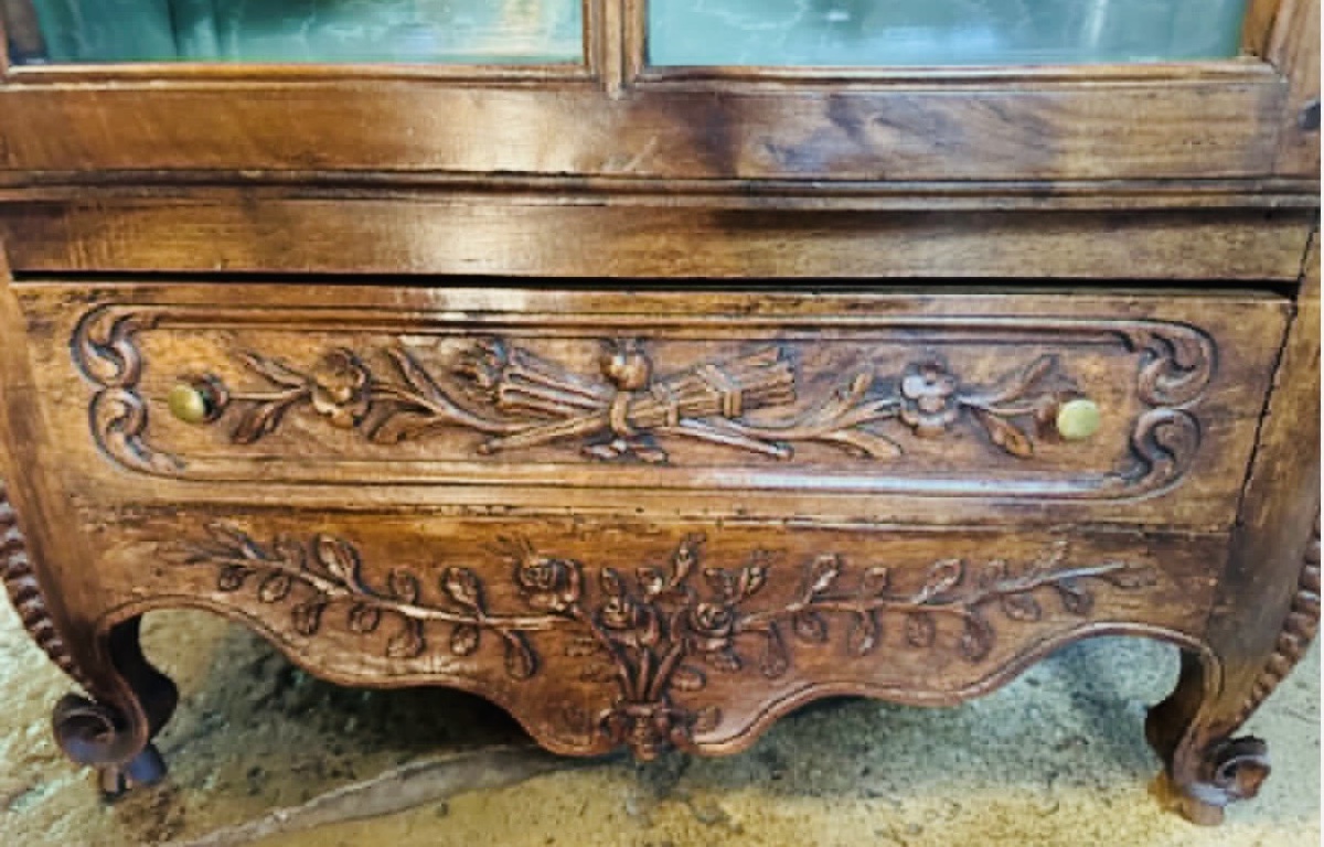 Regional Display Cabinet Made Of Carved Walnut, With Floral Decoration—19th Century-photo-5