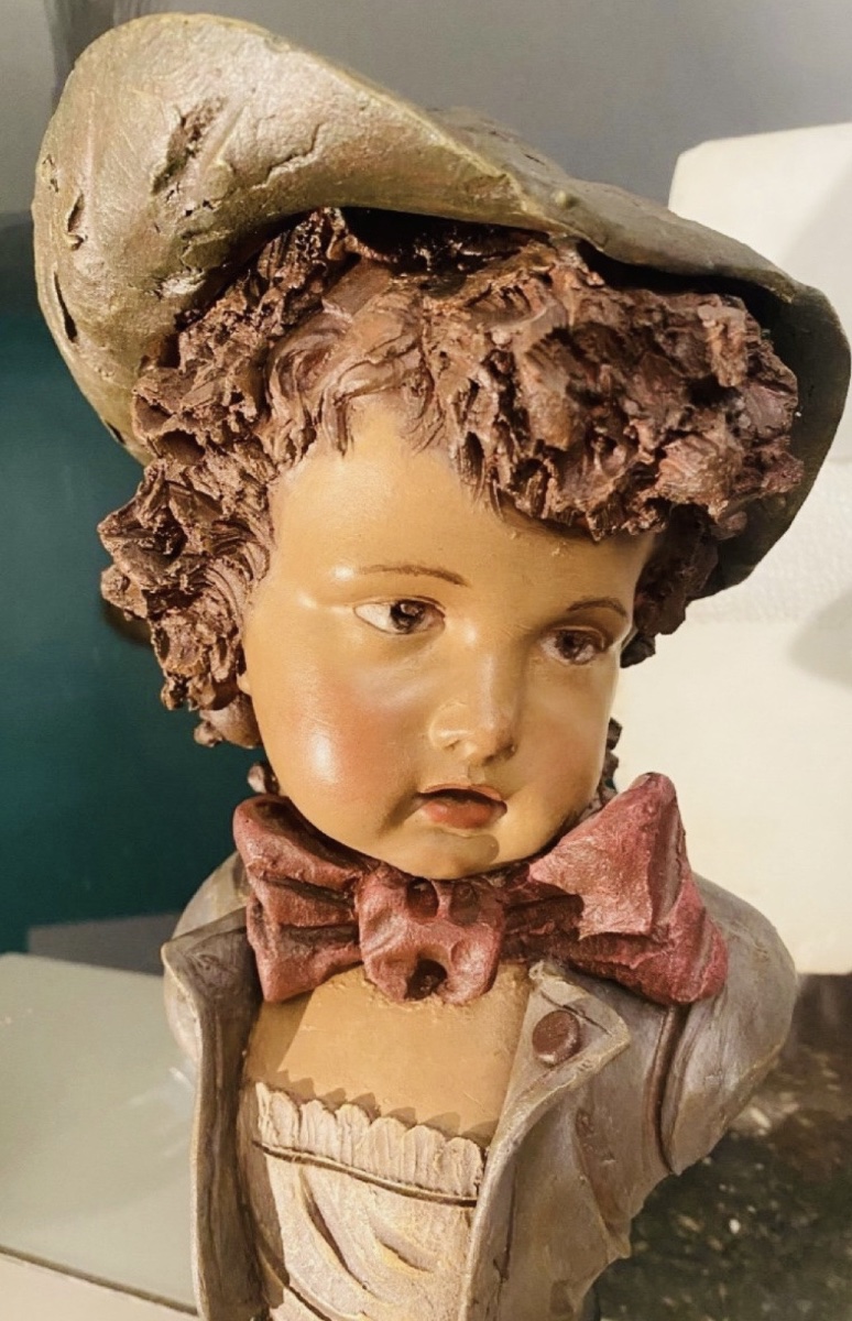 PAIRE DE BUSTES D’ENFANTS EN TERRE CUITE POLYCHROME, SIGNÉS BOURGOIN, VERS 1900-photo-2