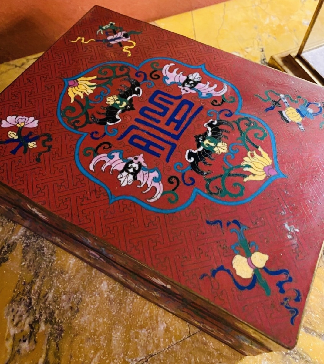 GRAND COFFRET CHINOIS EN ÉMAUX CLOISONNÉS - DÉBUT DU XXe SIÈCLE-photo-3