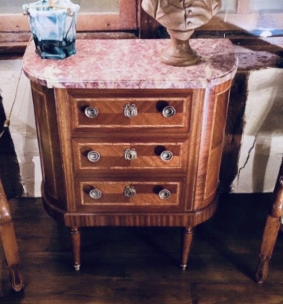 Louis XVI-style Chest Of Drawers With Rounded Sides, Made In The Faubourg-photo-3