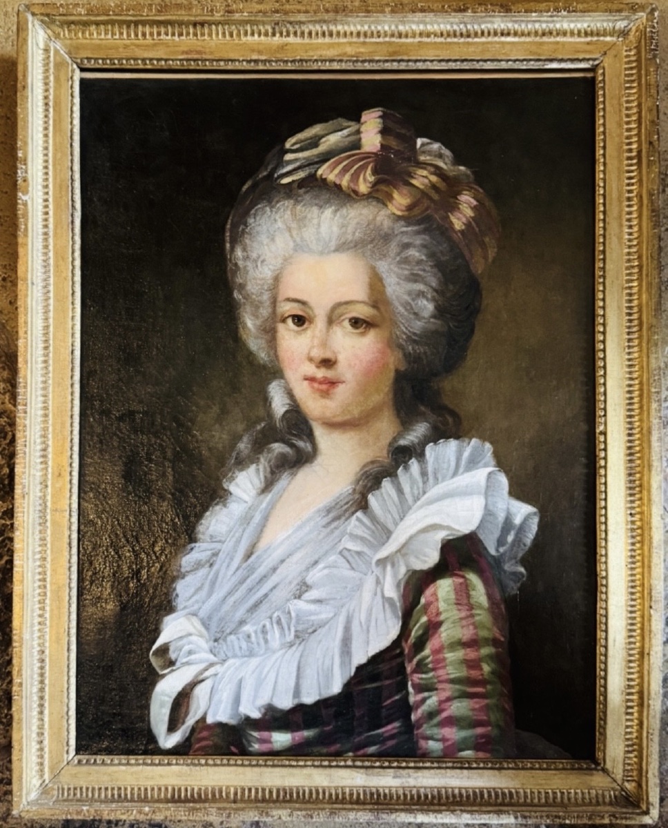 PÉRIODE RÉVOLUTIONNAIRE, GRAND PORTRAIT DE DAME DE QUALITÉ EN ROBE À LA FRANÇAISE DU XVIII EME-photo-4