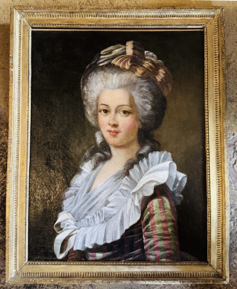 PÉRIODE RÉVOLUTIONNAIRE, GRAND PORTRAIT DE DAME DE QUALITÉ EN ROBE À LA FRANÇAISE DU XVIII EME-photo-1