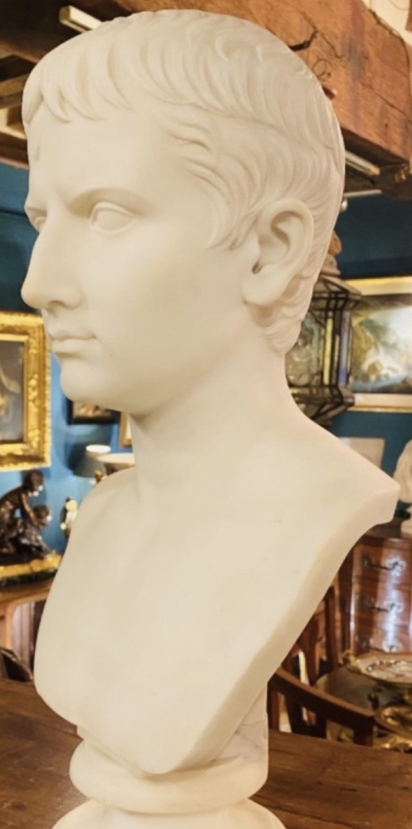 JEUNE AUGUSTE – GRAND BUSTE EN MARBRE BLANC D’APRÈS L’ANTIQUE, ITALIE, XIXe SIÈCLE-photo-2