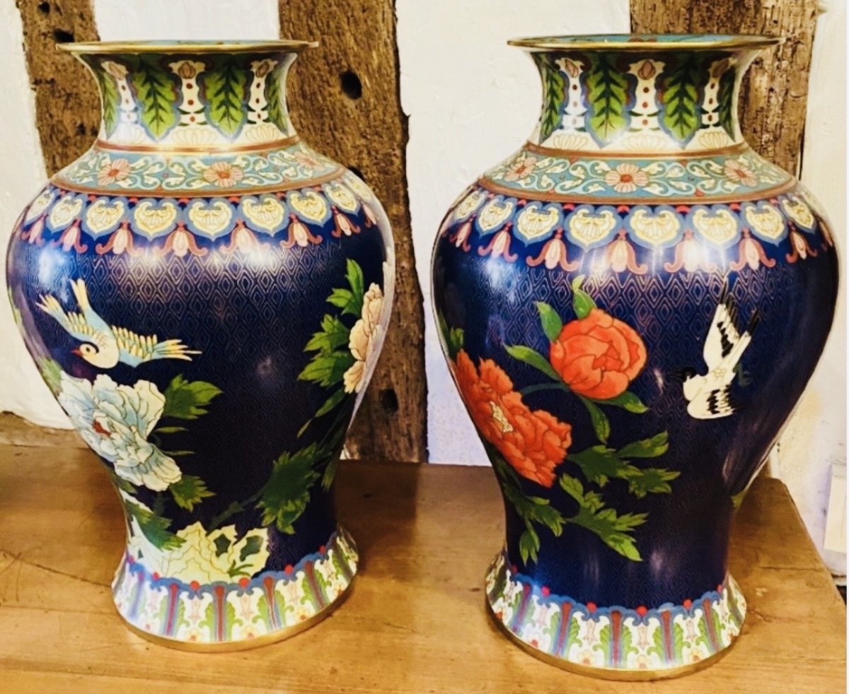 Large Pair Of Chinese Cloisonné Enamel Vases Depicting Peonies And Birds – First Half Of The -photo-3