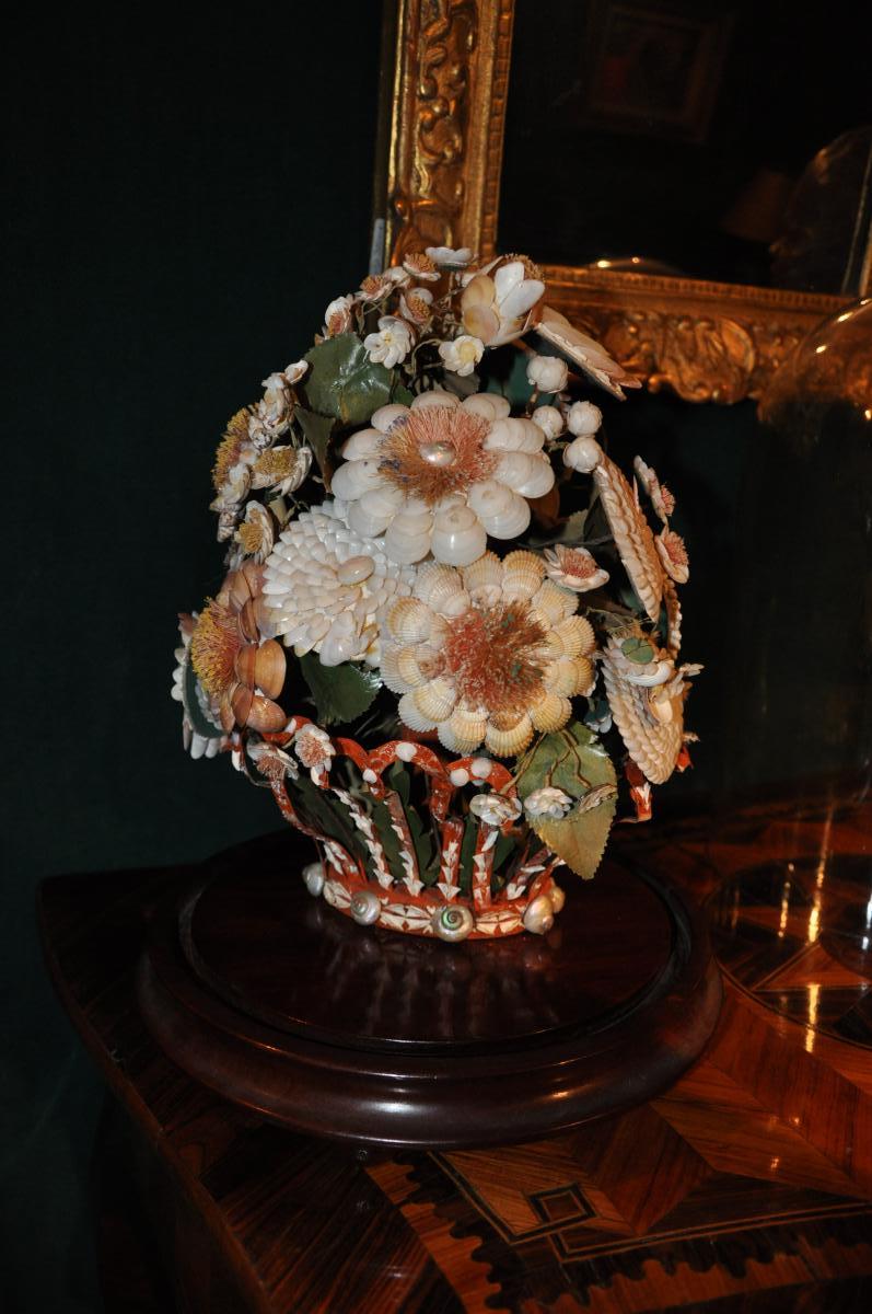 Beau Bouquet De Fleurs En Coquillages Du XIXème Siècle Sous Globe-photo-4