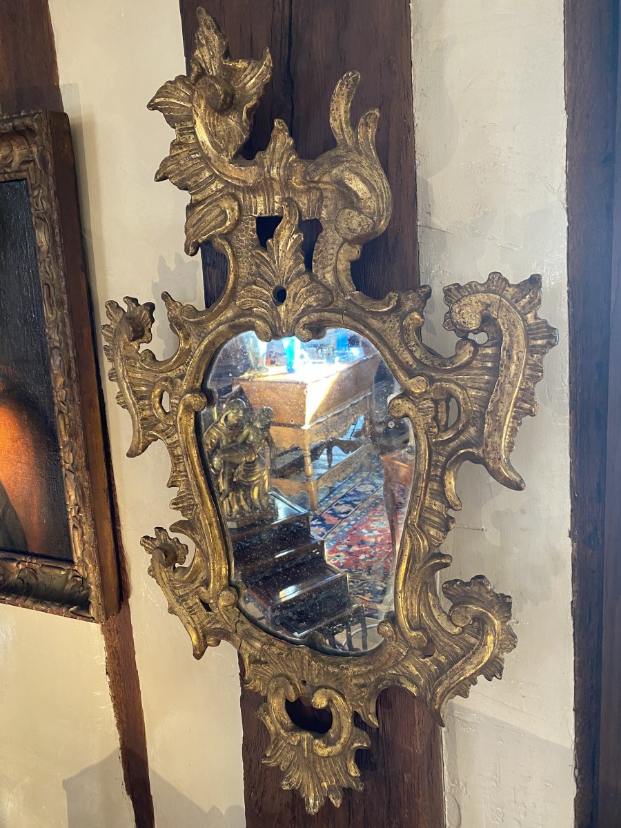 Beau Miroir Asymétrique Du XVIII Eme Siècle 