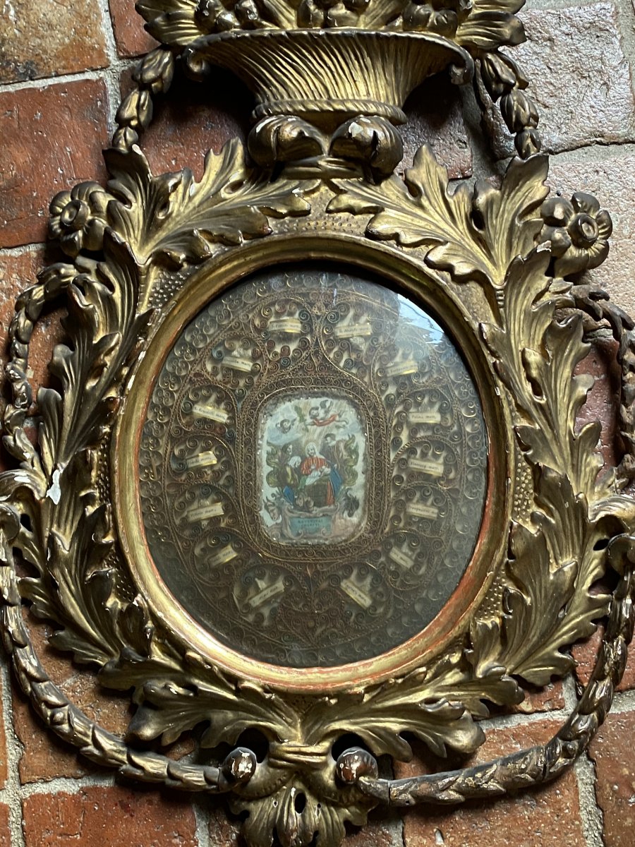 Louis XVI Oval Reliquary In Golden Wood-photo-4