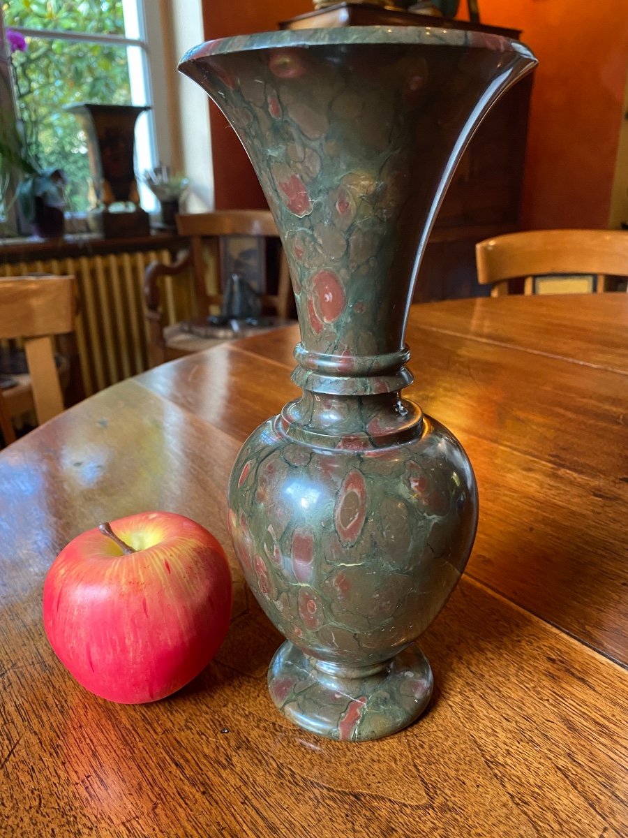 Vase Balustre En Brèche Verte Et Rouge, Souvenir Du Grand Tour 