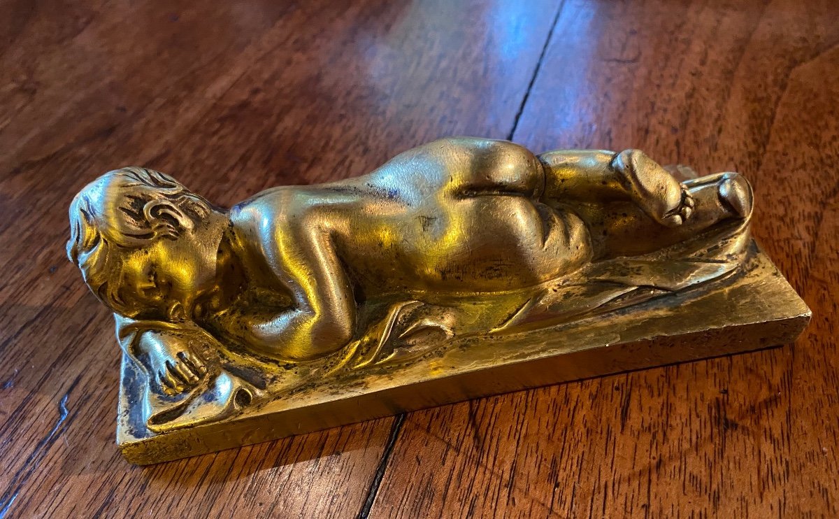 Jeune Enfant Endormi Bronze Doré Du XIX Eme Siècle Dans L’esprit De Duquesnoy