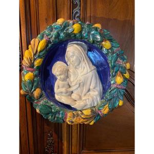 Virgin And Child, Grand Tondo Atelier De Della Robbia