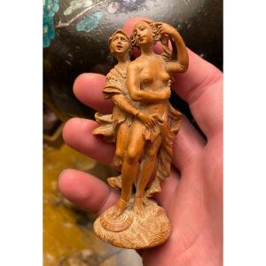 Rare Statuette En Buis De La Fin Du XVII Eme Siècle : Les Amours De Mars Et Vénus 