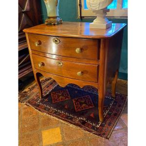 Small Chest Of Drawers In Walnut From Dauphiné, XVIII Eme Century