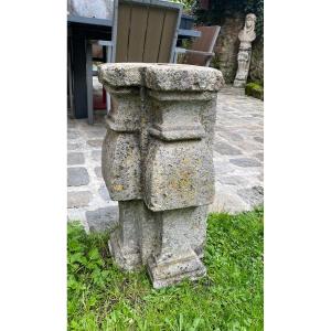 Pedestal In Carved Stone XVIII Eme Century, For Sundial