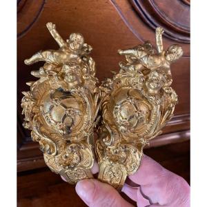 Superb Pair Of Gilt Bronze Tiebacks Putti Decor