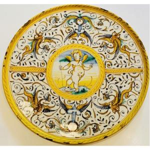 Antique Cup, Deruta Majolica With Cupid Decor, 17th Century
