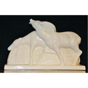 FAÏENCE CRAQUELÉE  de SAINT CLÉMENT, 1930. Couple d’antilopes signé Charles Lemanceau