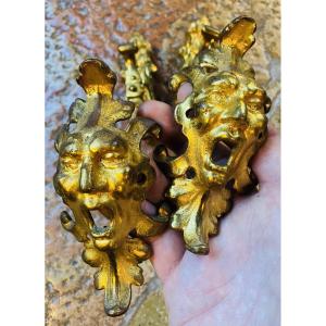 Pair Of Curtain Tie-backs With Grotesque Heads In Gilded Bronze - Napoleon III Period