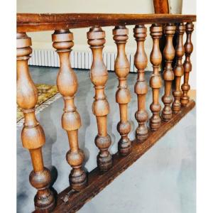 Large Oak Balustrade With Ten Balusters – Louis XIV Period, Circa 1700