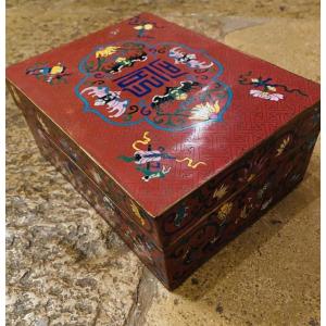 Large Chinese Cloisonné Enamel Box - Early 20th Century