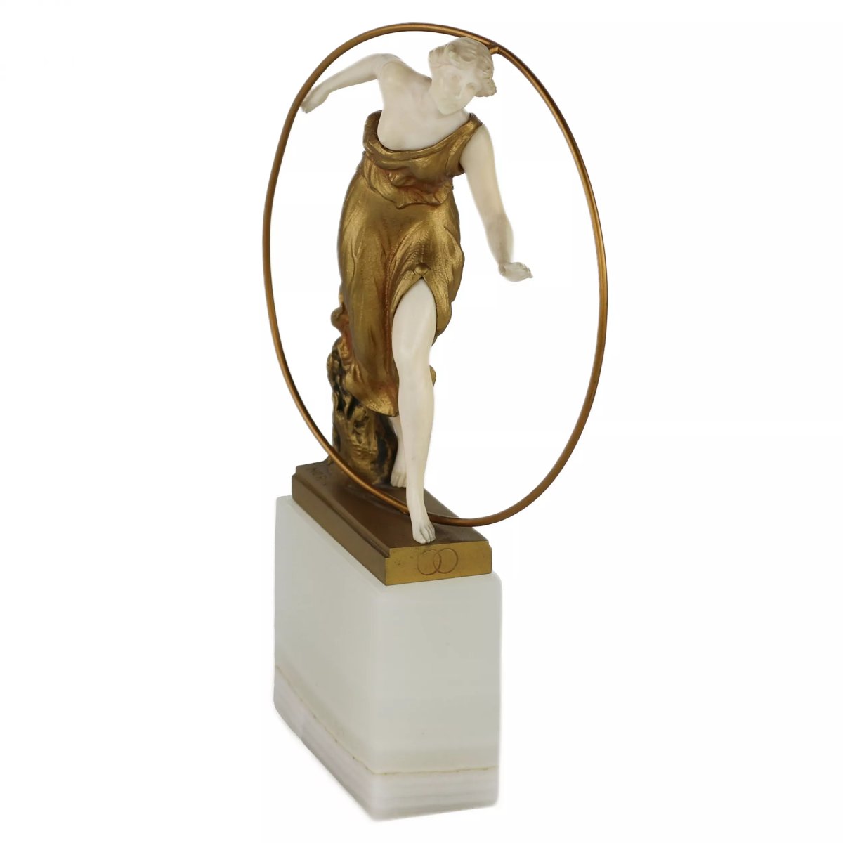 FEMME AU CERCEAU. SCULPTURE CHRYSÉLÉPHANTINE DE GEORGES MORIN. FRANCE, VERS 1920-photo-1