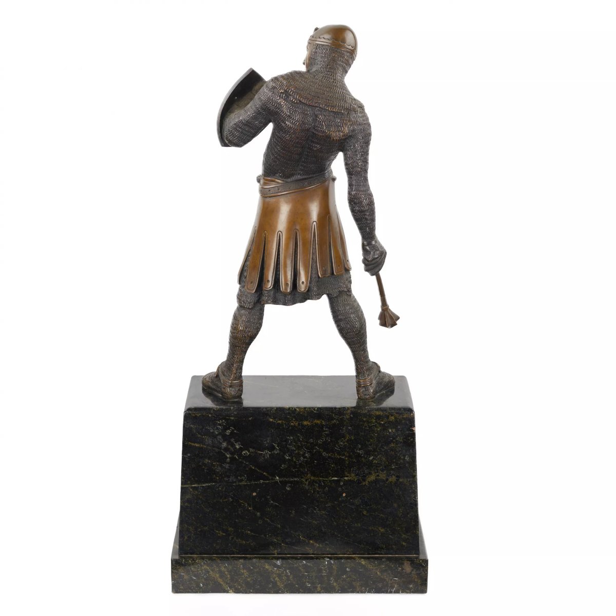 CHEVALIER DE MALTE. SCULPTURE DE CABINET EN BRONZE. EUROPE OCCIDENTALE.-photo-1