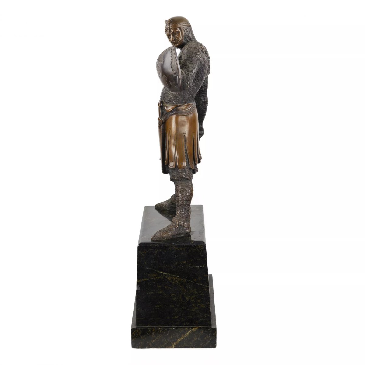 CHEVALIER DE MALTE. SCULPTURE DE CABINET EN BRONZE. EUROPE OCCIDENTALE.-photo-2