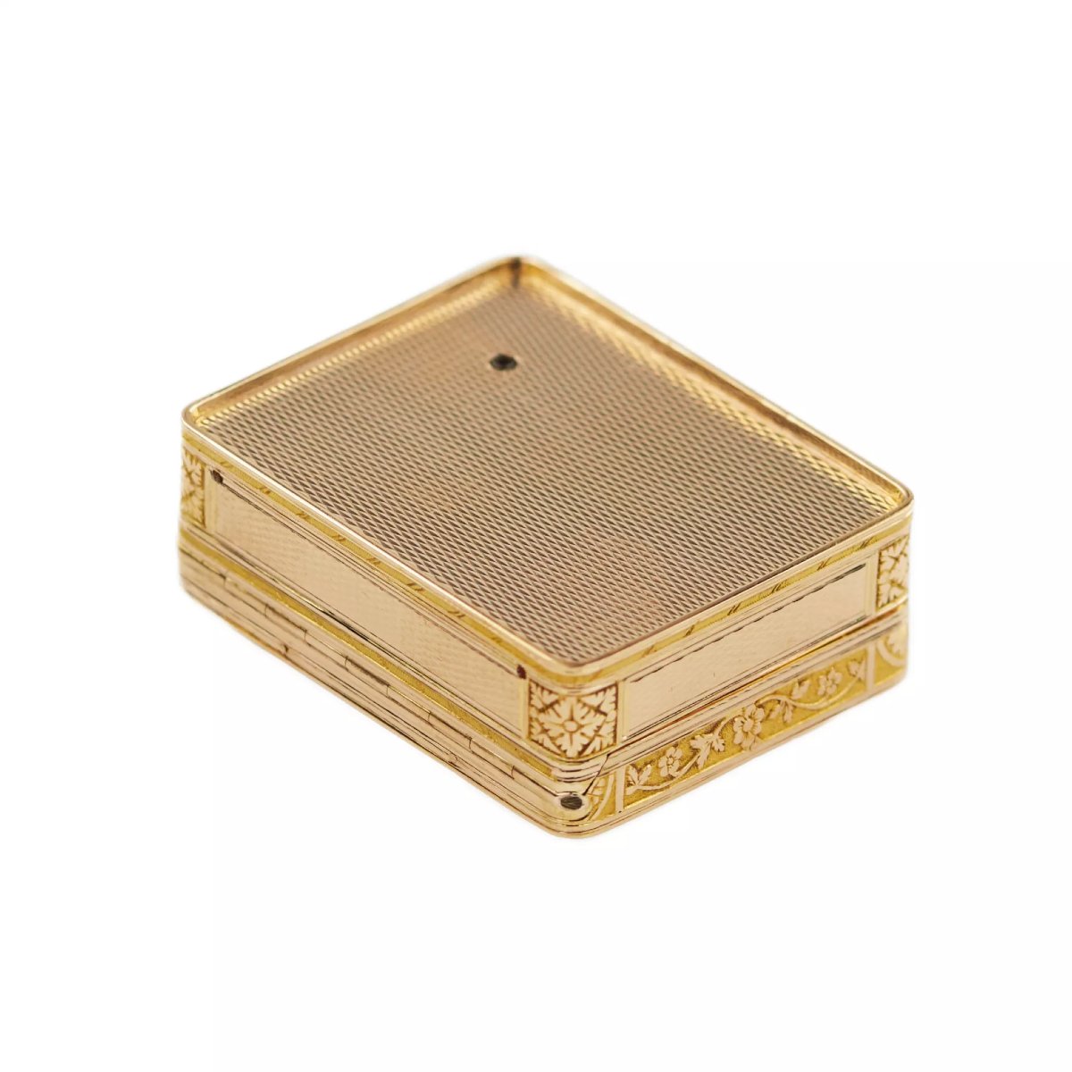 Tabatière musicale avec micromosaïque « Colombes de Plinie » France, 1819–1838-photo-3