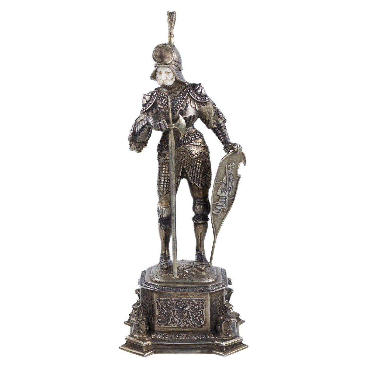 FIGURE DE CABINET EN ARGENT D’UN CHEVALIER ALLEMAGNE, HANAU, EFES.