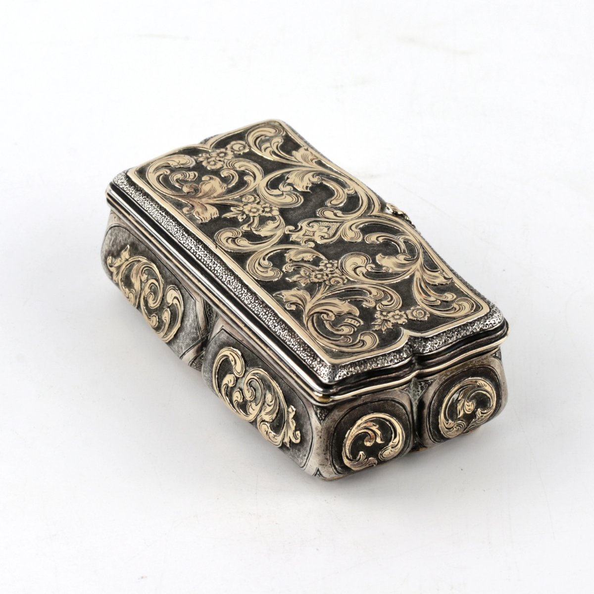 Solid Silver Snuffbox With Appliqué Gold Decoration In The Baroque Style. Saint Petersburg.-photo-2