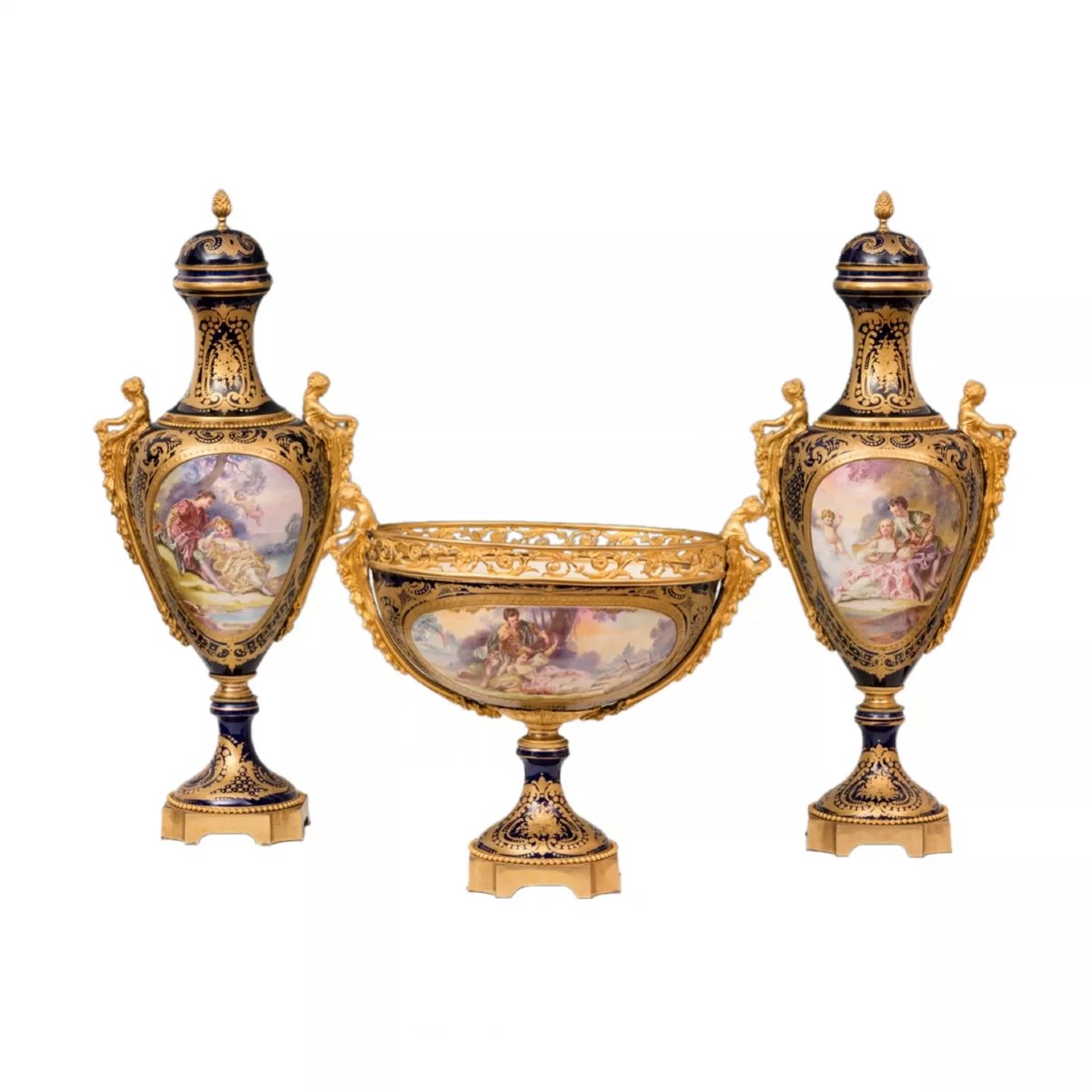 GARNITURE EN PORCELAINE. MANUFACTURE NATIONALE DE SÈVRES FRANCE, 1819-photo-3