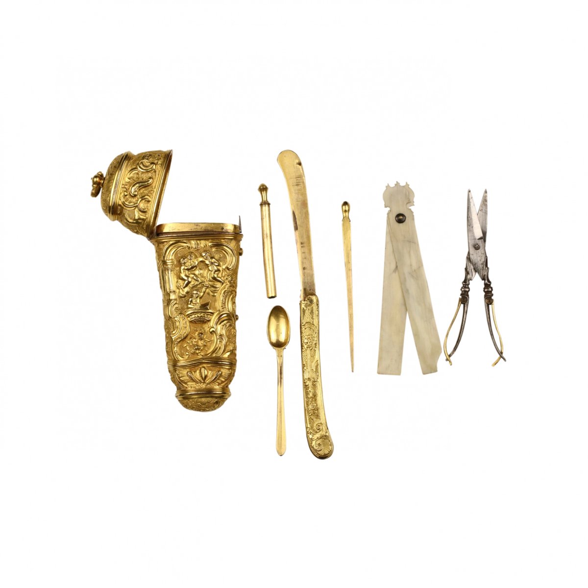 Toiletry Set. France, 19th Century.-photo-3