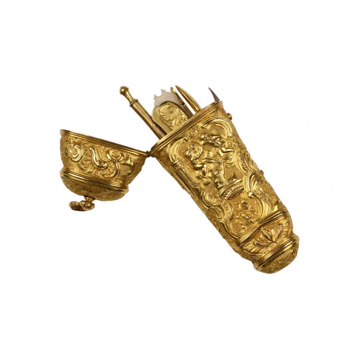 Toiletry Set. France, 19th Century.-photo-1