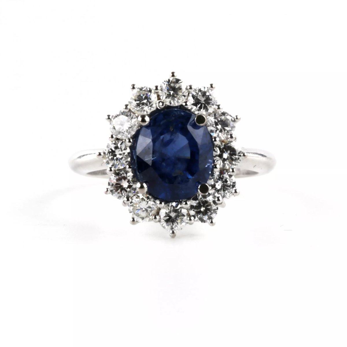 BAGUE EN OR SERTIE D’UN SAPHIR ET DE DIAMANTS-photo-4