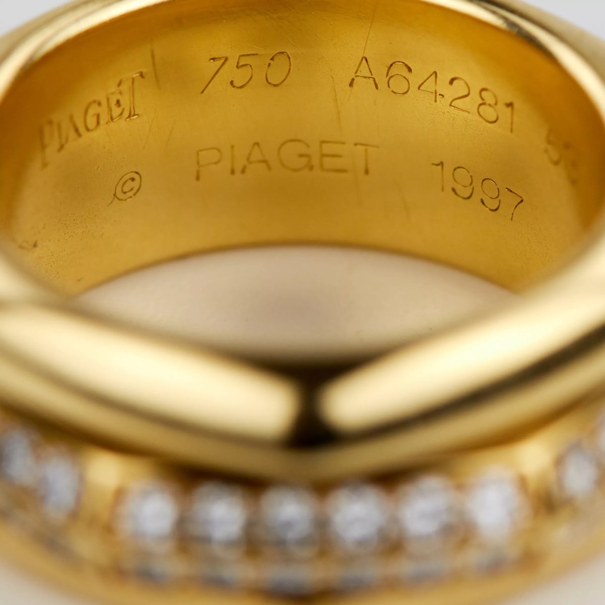 BAGUE PIAGET EN OR JAUNE 18 CARATS SERTIE DE DIAMANTS. SUISSE, FIN DU XXe SIÈCLE-photo-2